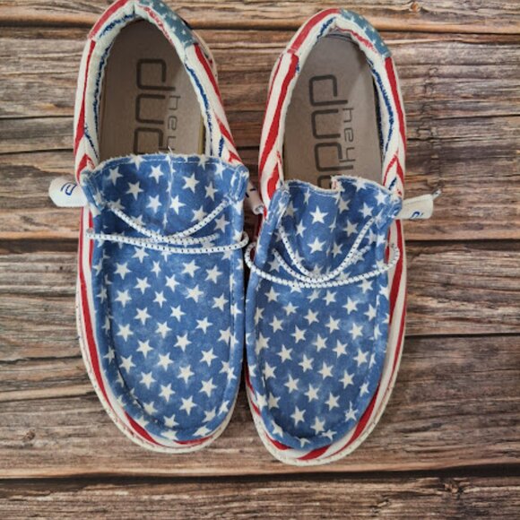 Hey Dude's Slides American Flag design Women's size 9 mens size 7 - Picture 2 of 6